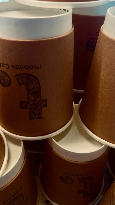 Logo-Becher